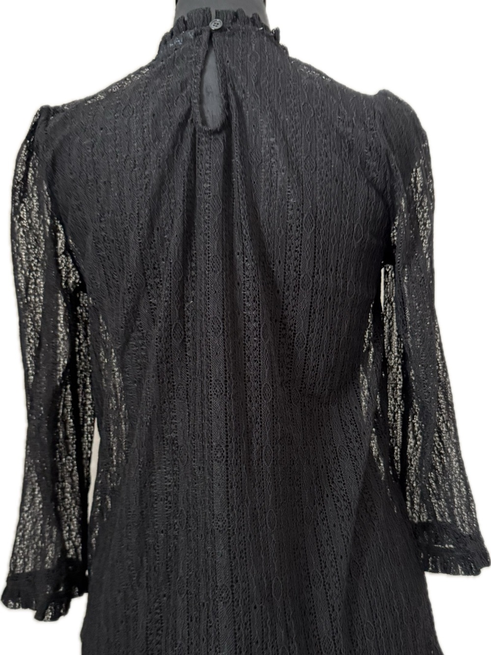 ModCloth Black Lace Ruffled Neck Top - Picture 4 of 9
